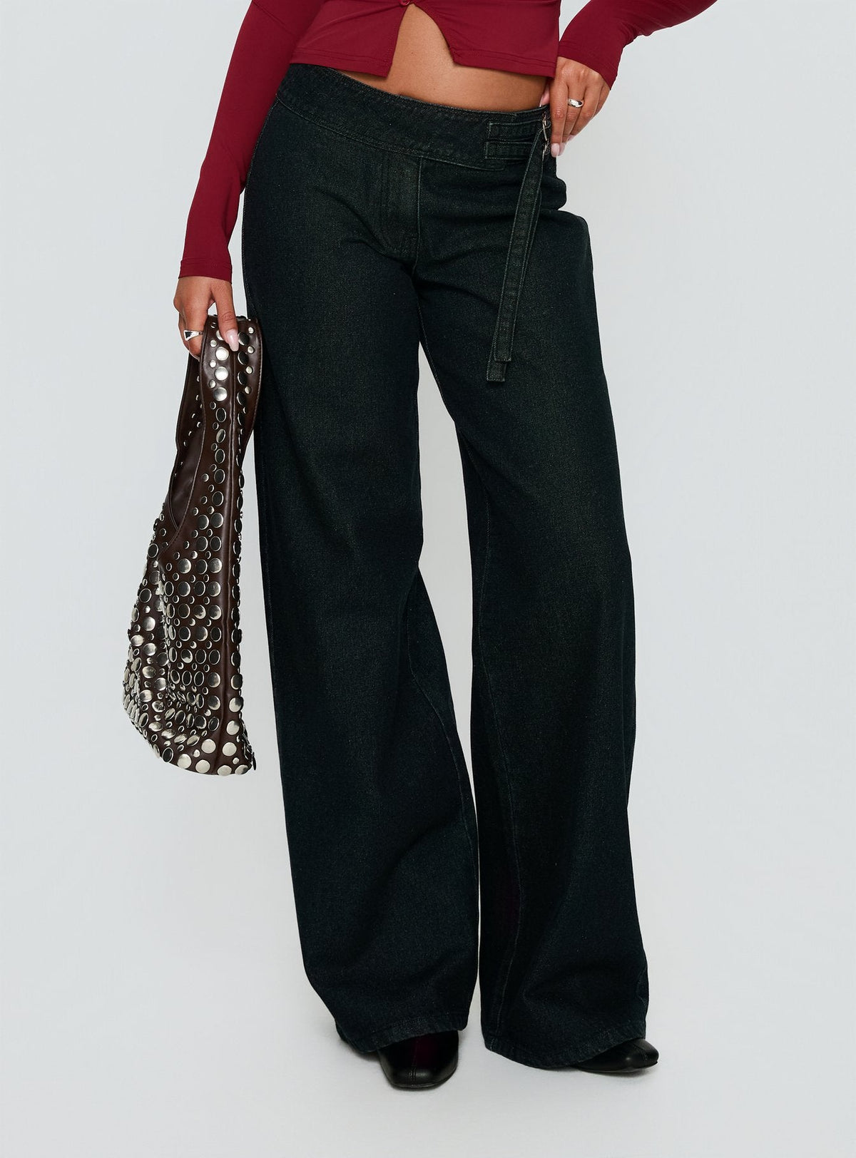Boxie Mid Rise Wide Leg Jeans Washed Black