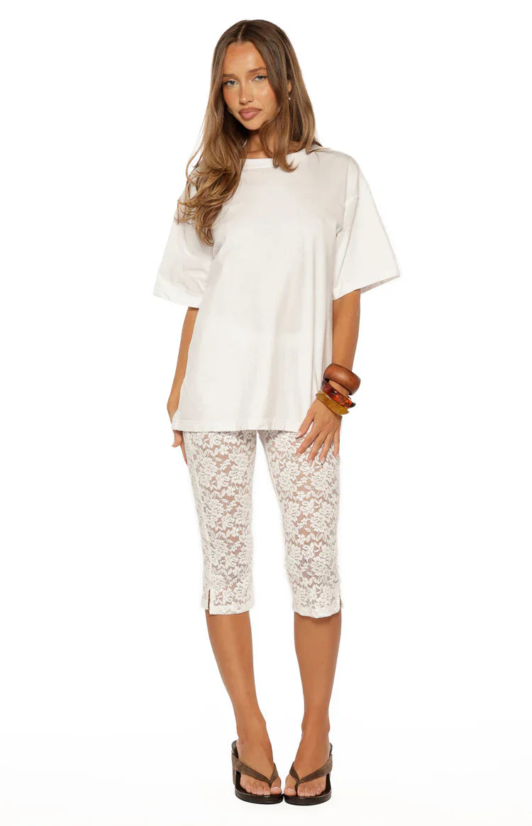 Lydia White Lace Mid Rise Capri Pants