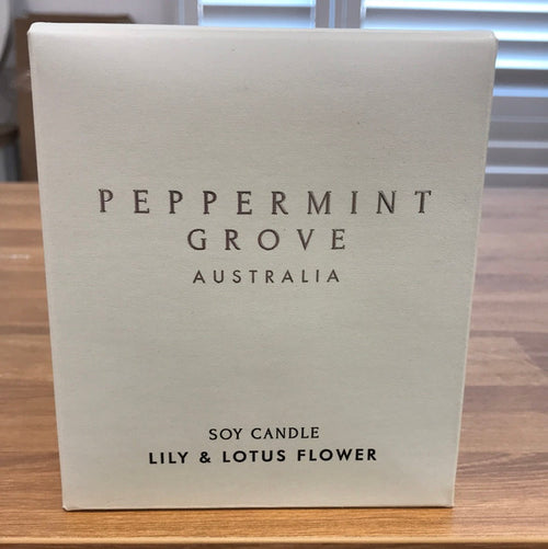 Lily & Lotus Flower 370g Candle