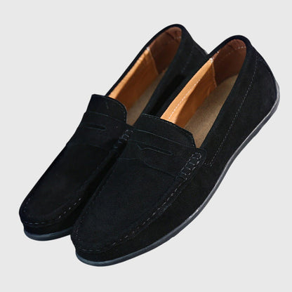 Black / 7 US | 38 EU