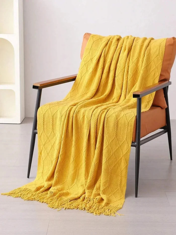 Long Diamond Yellow / 120 180 / United States